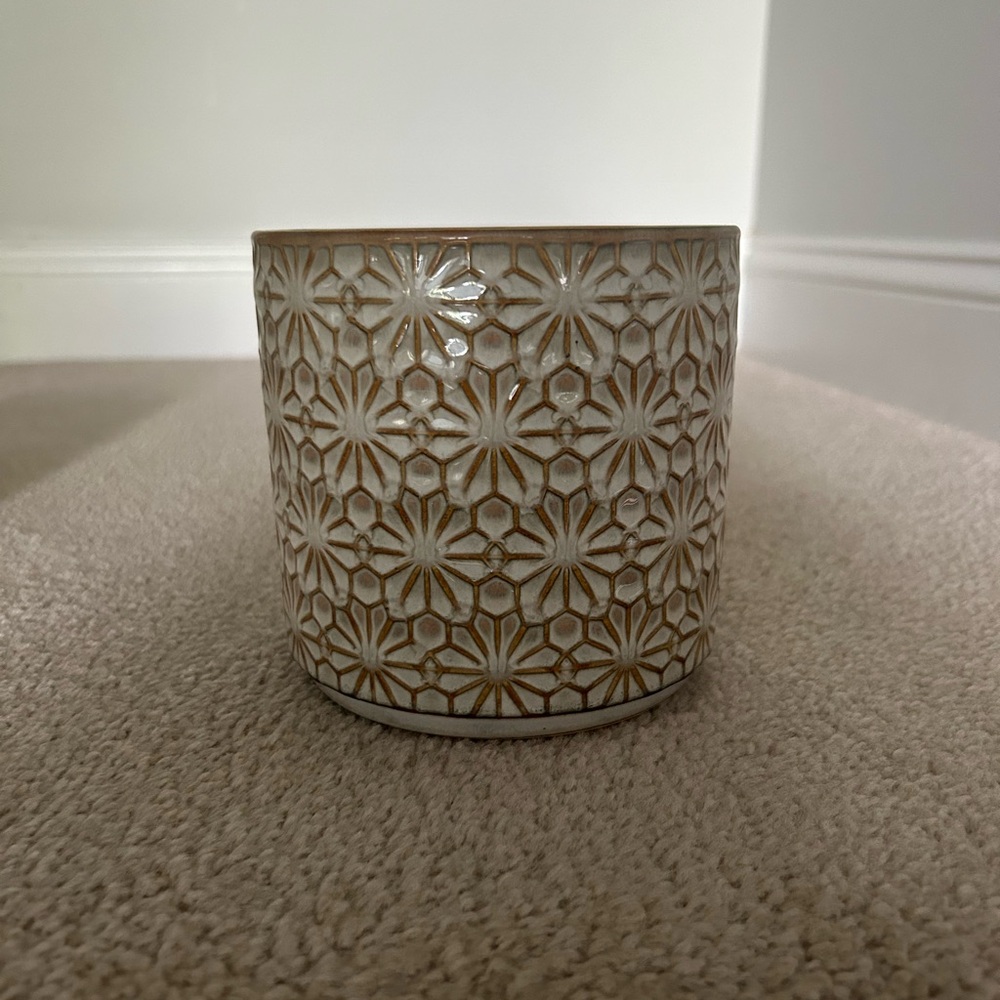 Ceramic vase